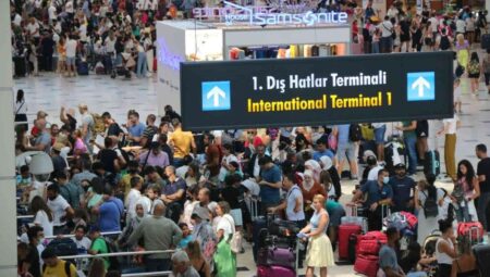 Antalya’ya yeni yılda da yabancı turist akını akını: 118 bin 762 turist geldi