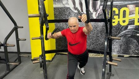Lübnanlı vücut geliştirme sporcusu, yıllara meydan okuyor