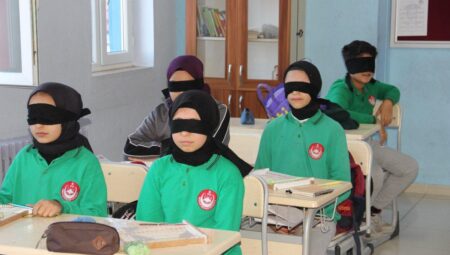 Sivas’da öğrenciler 1 saatliğine engelli oldu