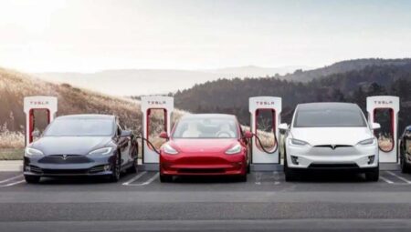 Tesla, Çin’de satılan 67 bin 698 otomobili geri çağırdı