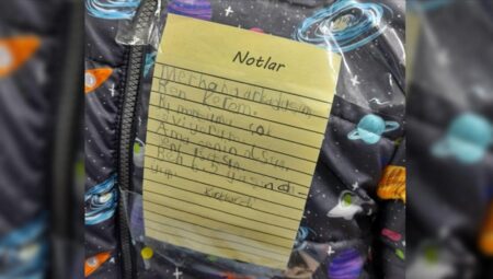 Depremde çocukların yardım paketlerine iliştirdikleri notlar içleri ısıttı