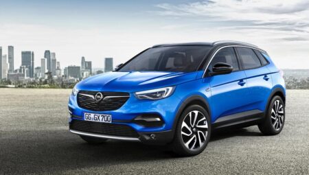 Opel Grandland’ın yerini alması beklenen yeni elektrikli otomobil için 130 milyon euro harcanacak